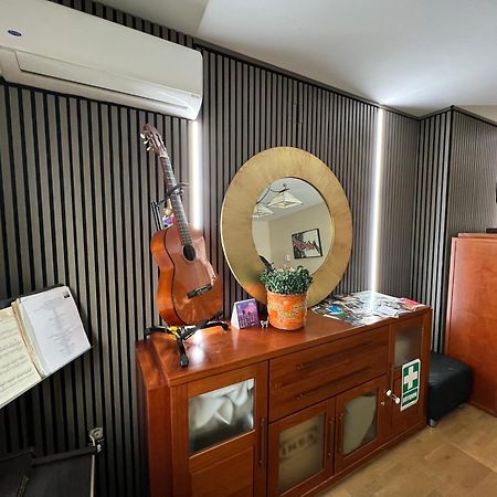 モナチル La Casa Del Pianistaヴィラ エクステリア 写真